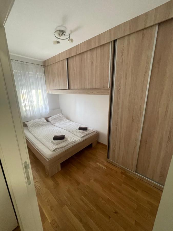 Appartamento Novi Sad Apartman Esterno foto